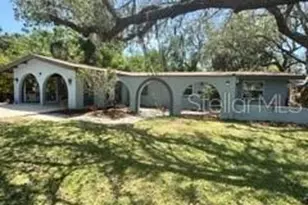 250 Cedarwood Dr, Maitland, FL 32751 - Photo 1