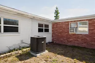 2015 Clarice Cir, Tampa, FL 33619 - Photo 43