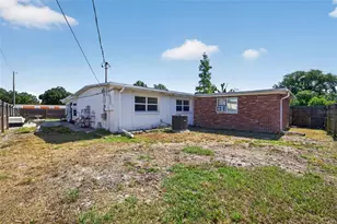 2015 Clarice Cir, Tampa, FL 33619 - Photo 37