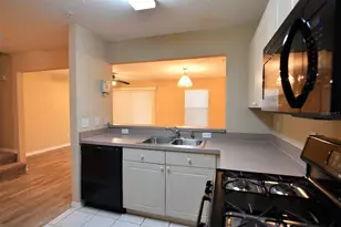 1066 Dolphin Dr, Winter Garden, FL 34787 - Photo 9
