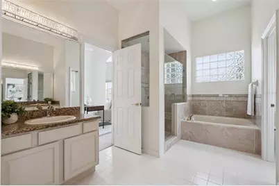8146 Canyon Lake Circle, Orlando, FL 32835 - Photo 15