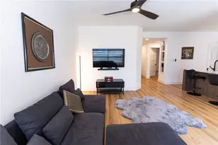 4704 Chevy Pl, Orlando, FL 32811 - Photo 13