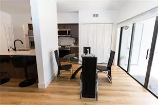 4704 Chevy Pl, Orlando, FL 32811 - Photo 15
