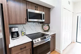 4704 Chevy Pl, Orlando, FL 32811 - Photo 11