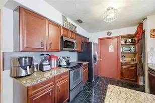 3027 Queens Gate Rd, Orlando, FL 32818 - Photo 17