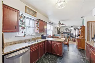 3027 Queens Gate Rd, Orlando, FL 32818 - Photo 19