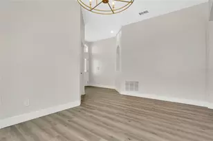 2352 Twilight Dr, Orlando, FL 32825 - Photo 5