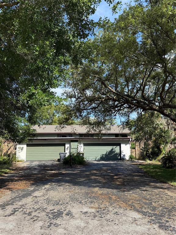 8 Canterbury Dr - 8 Canterbury Dr, Haines City, FL 33844 Luxury Property | Jose Angel Pina