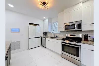 821 83rd St, Miami Beach, FL 33141 - Photo 7