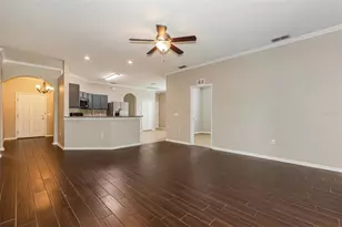 8130 Woodvine Cir, Lakeland, FL 33810 - Photo 11