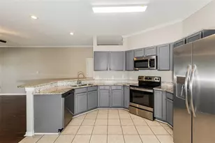 8130 Woodvine Cir, Lakeland, FL 33810 - Photo 7