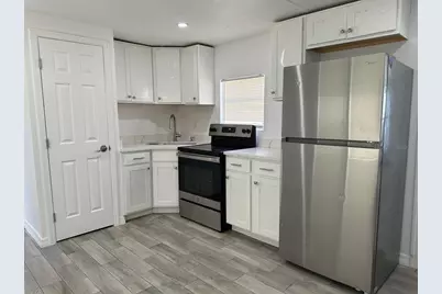 3061 Crystal Hills Drive, Lakeland, FL 33801 - Photo 11