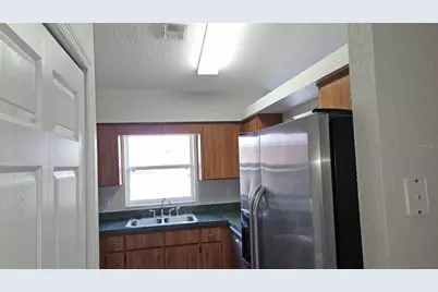108 Brittany Avenue, Mascotte, FL 34753 - Photo 11