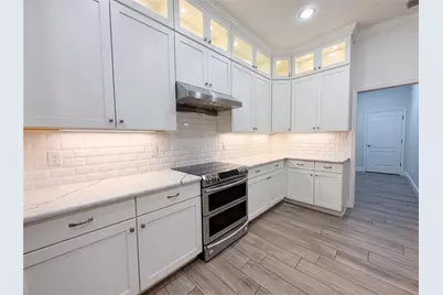 401 River Bed Court, Wimauma, FL 33598 - Photo 9