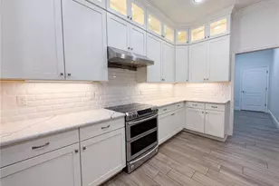 401 River Bed Ct, Wimauma, FL 33598 - Photo 9