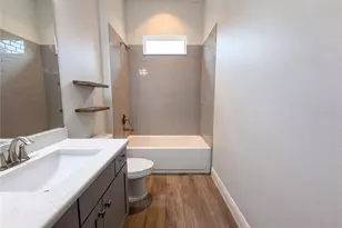 401 River Bed Ct, Wimauma, FL 33598 - Photo 17