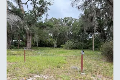 412 York Street, Wildwood, FL 34785 - Photo 1