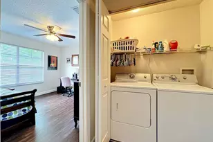 1909 Summer Club Dr, Oviedo, FL 32765 - Photo 41