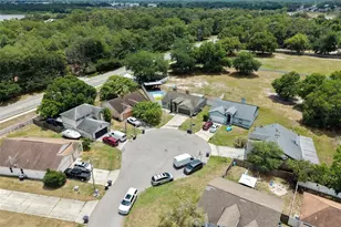 3425 Cove Ct E, Winter Haven, FL 33880 - Photo 27