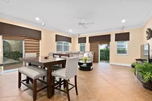 828 Ellwood Ave, Orlando, FL 32804 - Photo 9