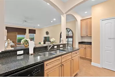 828 Ellwood Avenue #J, Orlando, FL 32804 - Photo 7