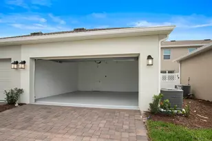 5643 Quiet Palm Loop, Saint Cloud, FL 34771 - Photo 9