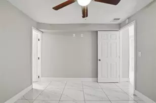 6033 W Amelia St, Orlando, FL 32835 - Photo 13