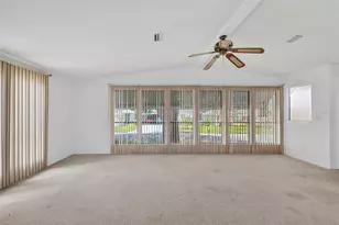 1625 Hilton Head Blvd, Lady Lake, FL 32159 - Photo 9