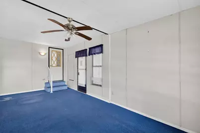 1625 Hilton Head Boulevard, Lady Lake, FL 32159 - Photo 5