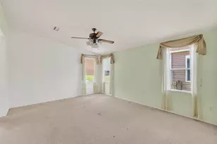 1625 Hilton Head Blvd, Lady Lake, FL 32159 - Photo 13