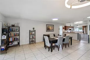 10044 Garrison Ln, Orlando, FL 32821 - Photo 7