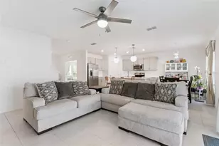 1111 Calico Pointe Cir, Groveland, FL 34736 - Photo 7