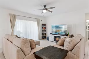 1111 Calico Pointe Cir, Groveland, FL 34736 - Photo 9