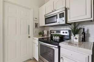 10225 Denby Ct, Orlando, FL 32817 - Photo 17