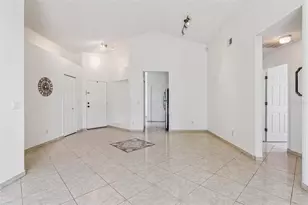 10225 Denby Ct, Orlando, FL 32817 - Photo 5