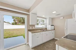4048 Castlegate Dr, Orlando, FL 32839 - Photo 13