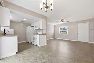 4048 Castlegate Dr, Orlando, FL 32839 - Photo 7