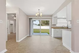 4048 Castlegate Dr, Orlando, FL 32839 - Photo 9