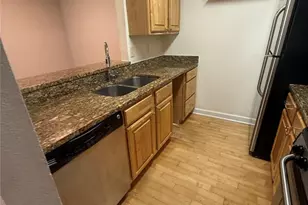 2013 Dixie Belle Dr, Orlando, FL 32812 - Photo 5