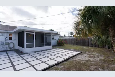 2237 Michele Drive, Sarasota, FL 34231 - Photo 11