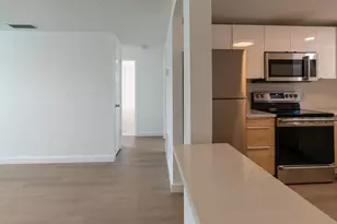 2237 Michele Dr, Sarasota, FL 34231 - Photo 23