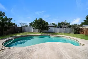 8229 Malvern Cir, Tampa, FL 33634 - Photo 19