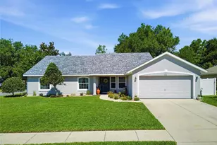 5010 Treasure Cay Rd, Tavares, FL 32778 - Photo 1