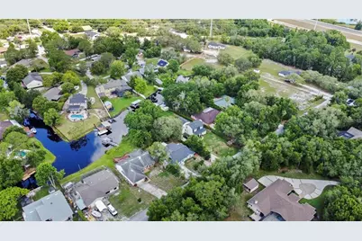 240 Maureen Drive, Sanford, FL 32771 - Photo 13