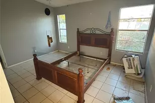 2923 SW 11th Ct, Cape Coral, FL 33914 - Photo 7