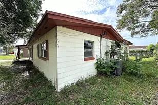 2722 W Oak St, Kissimmee, FL 34741 - Photo 5