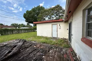 2722 W Oak St, Kissimmee, FL 34741 - Photo 13
