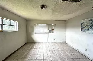 2722 W Oak St, Kissimmee, FL 34741 - Photo 19