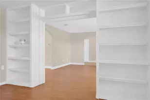 7437 Burnway Dr, Orlando, FL 32819 - Photo 13