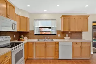 7437 Burnway Dr, Orlando, FL 32819 - Photo 19